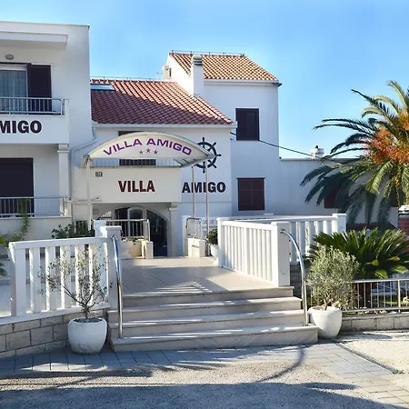 Amigo 4* Podstrana