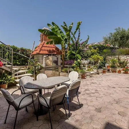 Amigo Guest house