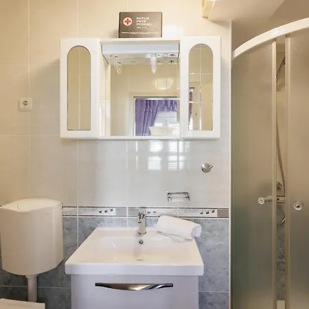 阿米戈别墅旅馆 招待所 4*