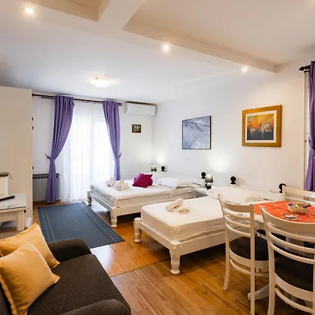 Guest house Amigo Podstrana
