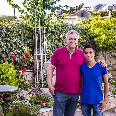 Guest house Amigo 4*