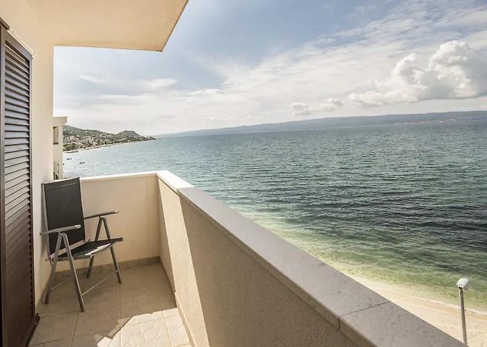 Pensión Amigo Podstrana